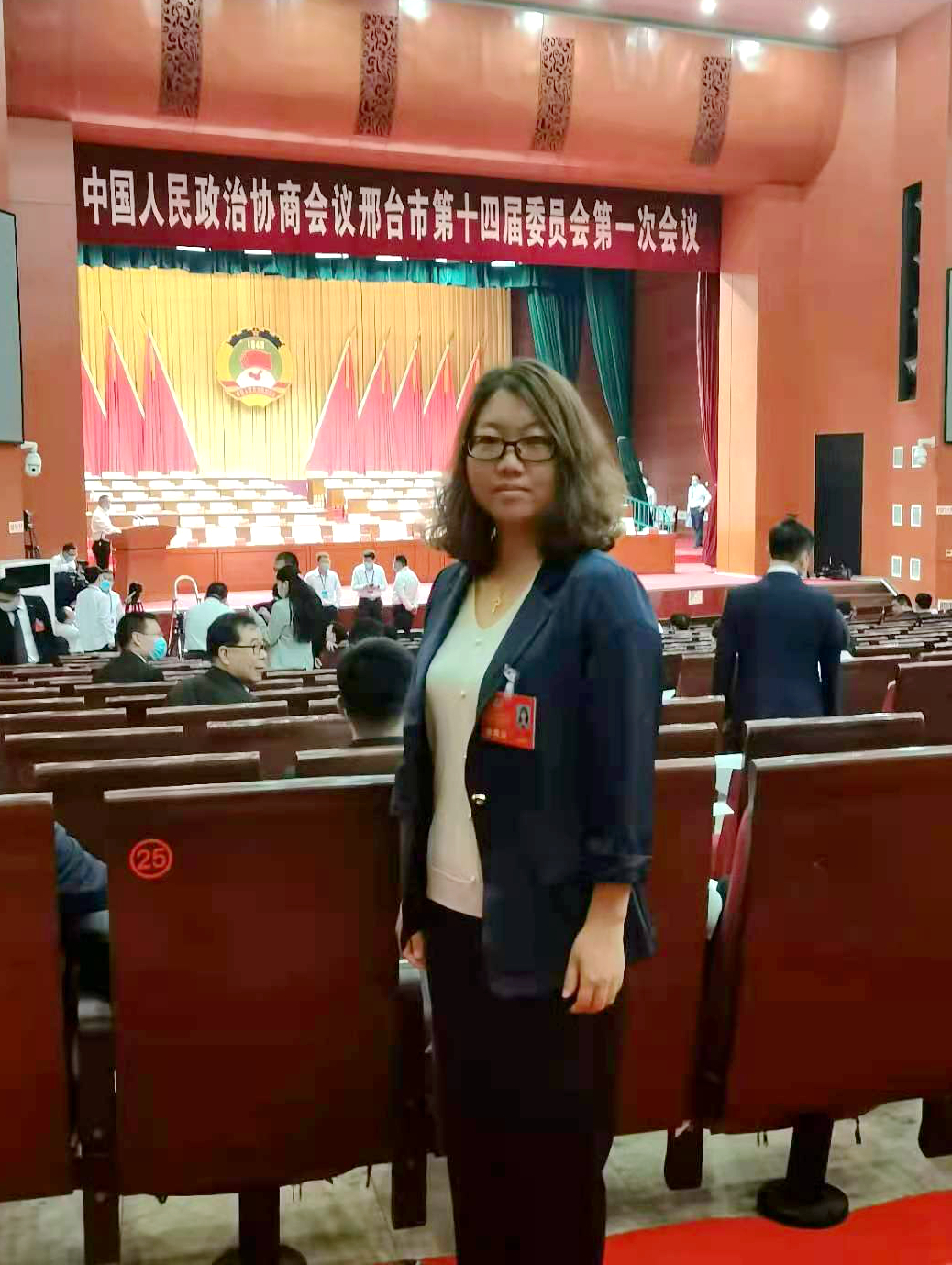 王莉2.jpg 王莉2.jpg